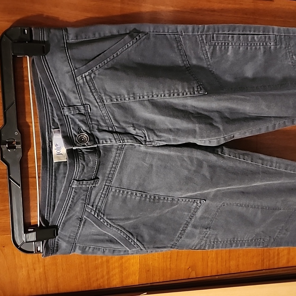 Pants - Picture 5 of 8